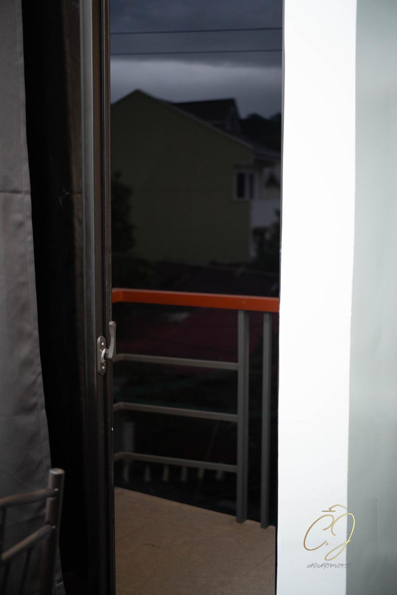 Cj Apartments Olongapo Eksteriør billede